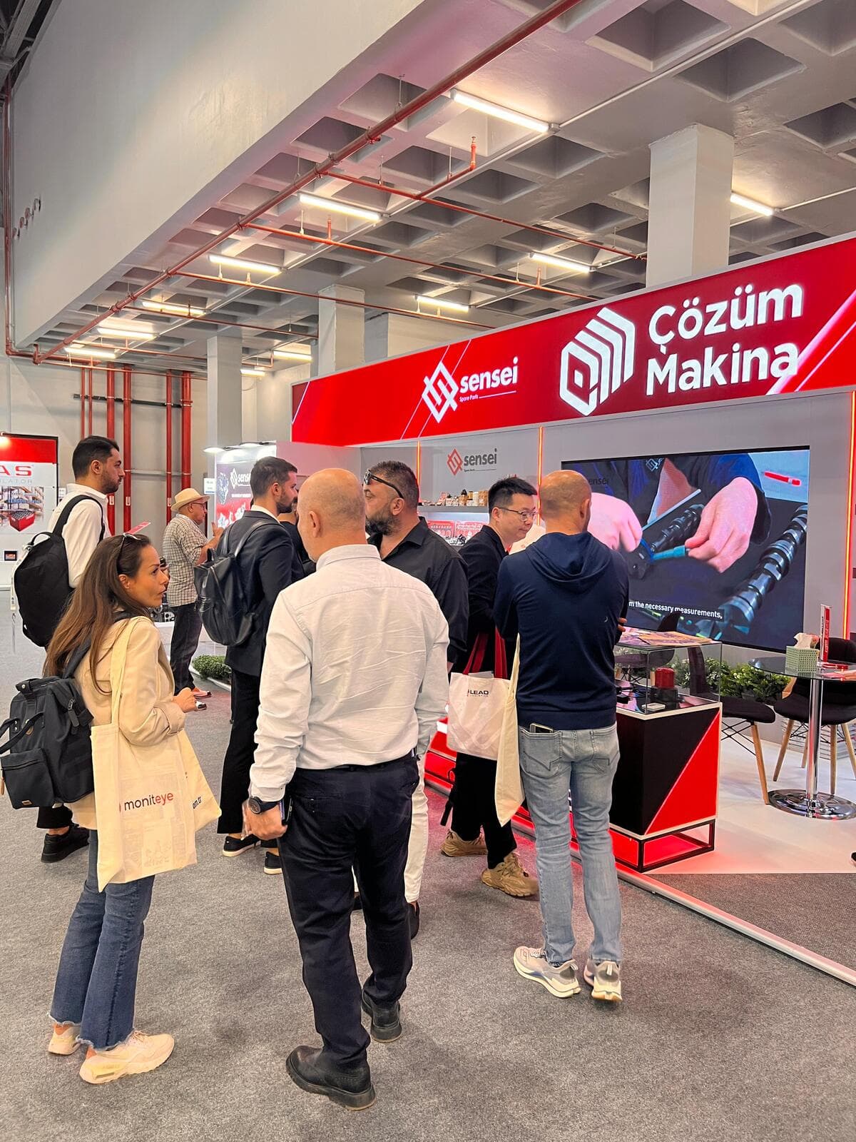 Hub of Warehouse Istanbul - Fair Image 1